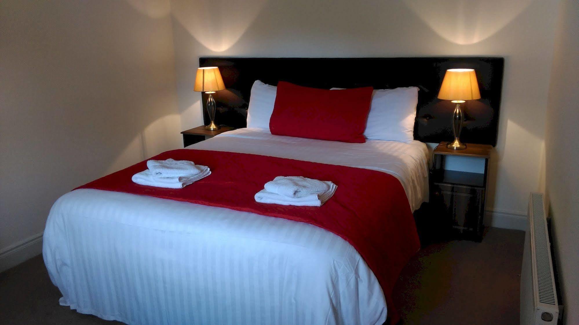 New Forest Estate Lodges Tyrrellspass Ngoại thất bức ảnh