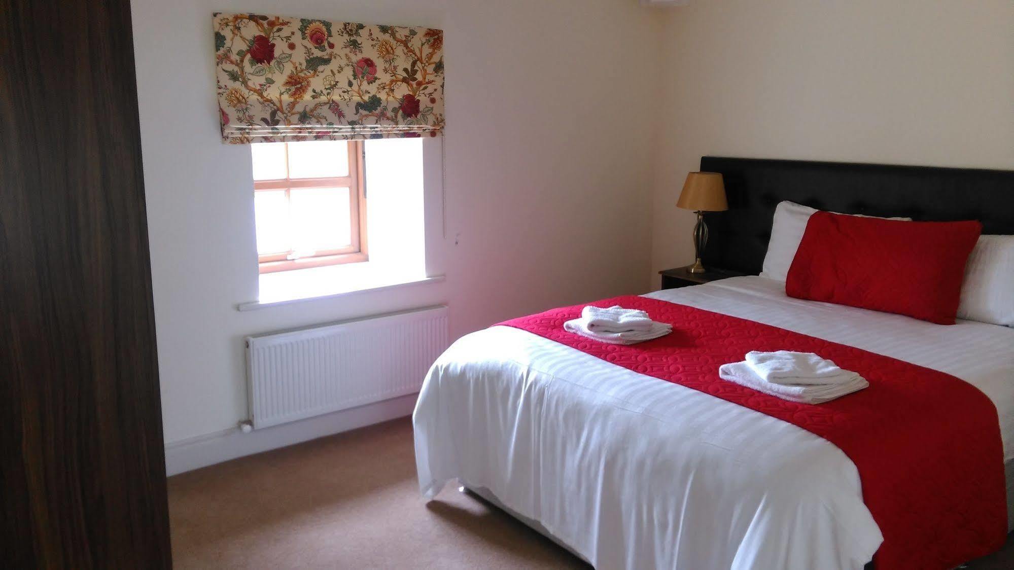 New Forest Estate Lodges Tyrrellspass Ngoại thất bức ảnh